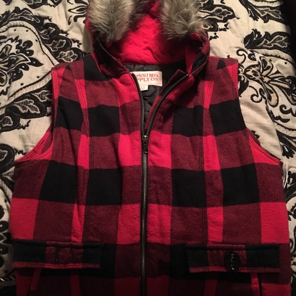 Mossimo Red/Black plaid vest with fur hood